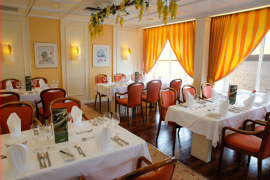 Cruise and Maritime Voyages Astor Commodores Salon.jpg